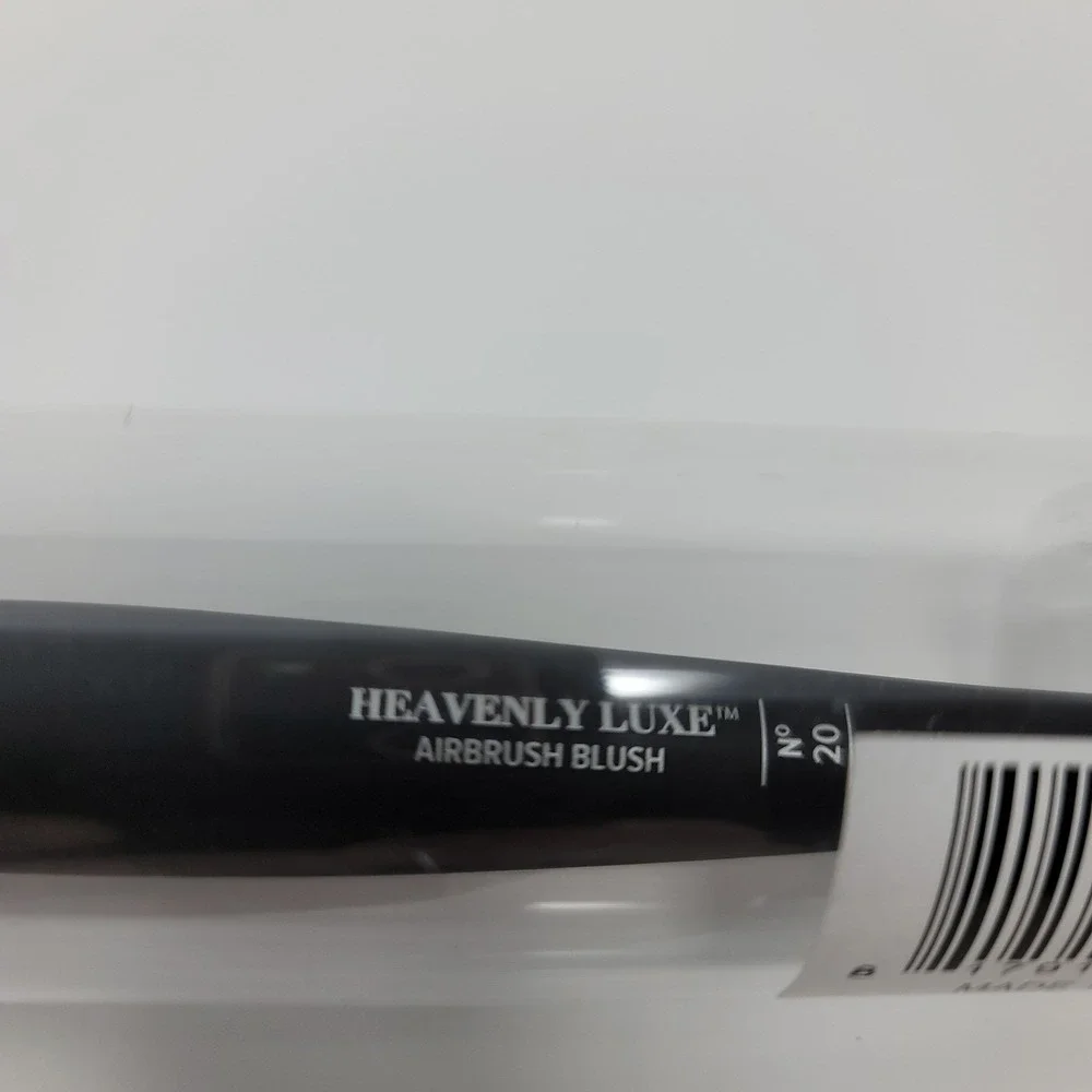 IT Cosmetics‎ Heavenly Luxe Airbrush Blush Brush #20 New Makeup Tool
